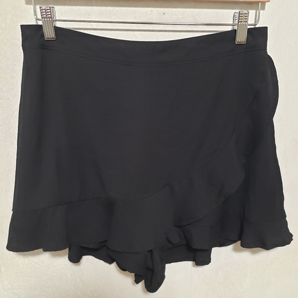 Altar'd State Quinn Black Ruffle Skort - Picture 9 of 14